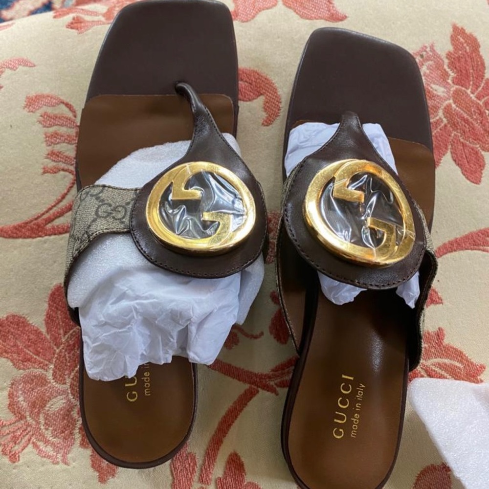 Women GG Sandals/ please read description